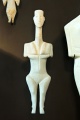 Cycladic figurine from Delos, 3000-2700 BC, AS Berlin, 144305.jpg