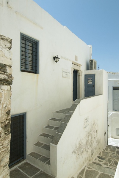 Soubor:Archaeological Museum of Sifnos, building, Kastro, 153401.jpg