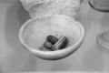Cycladic marble bowl, semiprecious stones, 2800-2300 BC, AM Apeiranthos, 143627bw.jpg