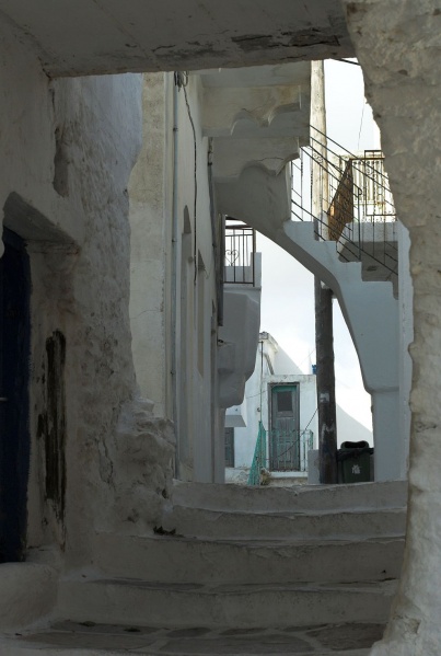 Soubor:Koronos, Naxos, staircases, 119497.jpg