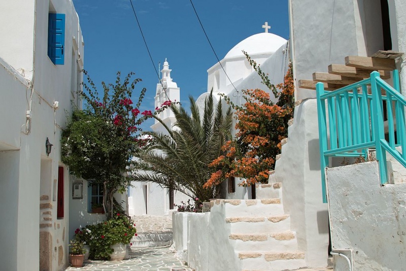 Soubor:Chora of Folegandros, Kastro, 153338.jpg