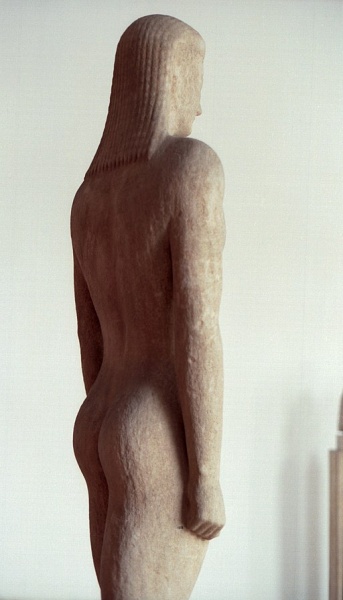 Soubor:Kouros from Milos NAMA 1558 Nama853.jpg