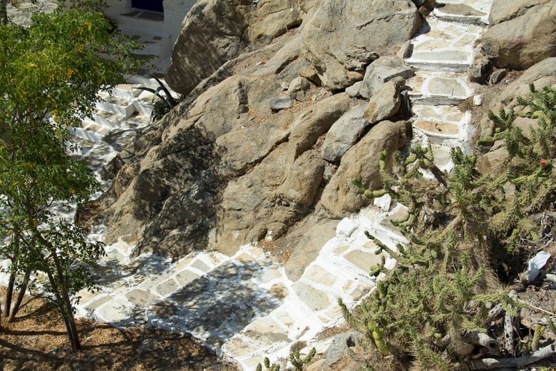 Soubor:Stairs, Kastro, Chora of Ios, 130328.jpg