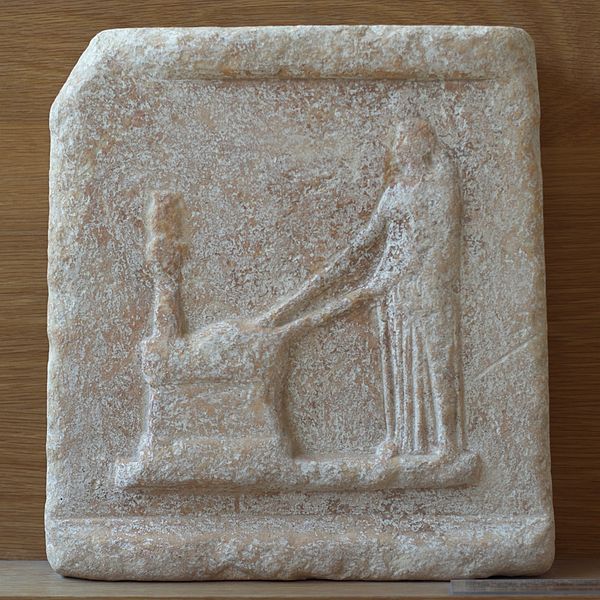 Soubor:Relief sacrificio AM Paros 256 119102.jpg