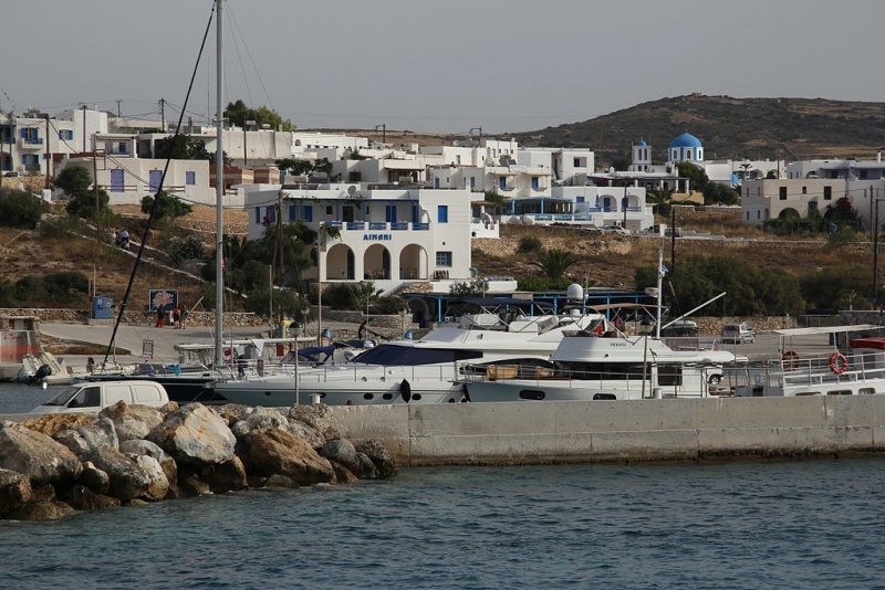 Soubor:Ag Georgios early morning, Pano Koufonis, 144201.jpg