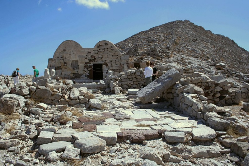 Soubor:Agios Stefanos, Ancient Thera, 0503230.jpg
