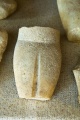 Fragment of Cycladic figurine, 2800-2300 BC, AM Apeiranthos, 143598.jpg