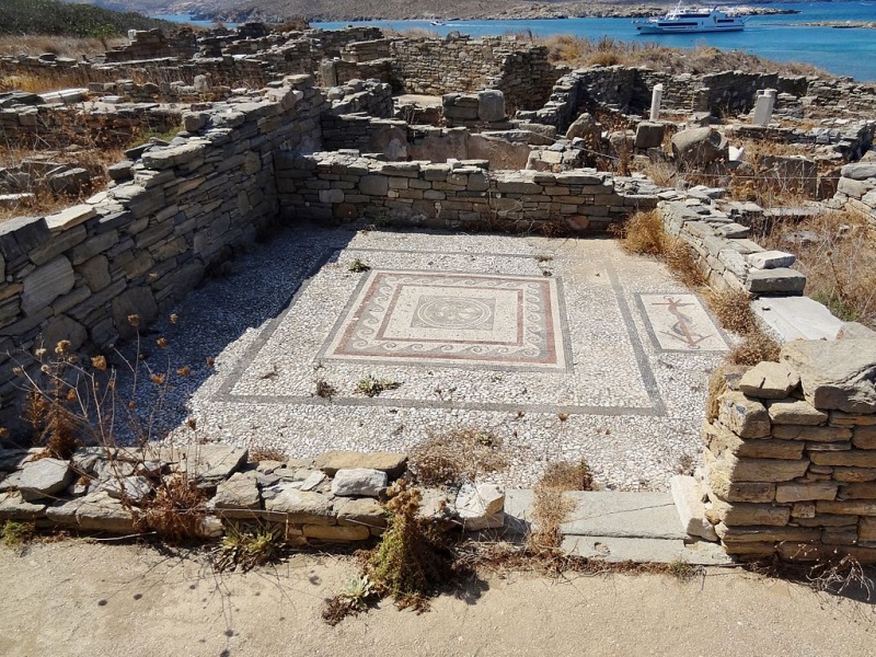 Soubor:Delos Theaterviertel 17.jpg