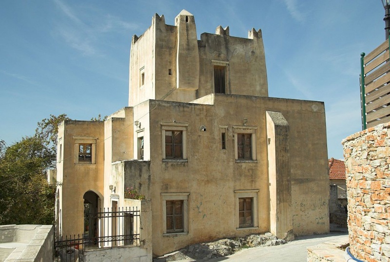 Soubor:Tower in Filoti, Naxos, commemorated 1620, 119754.jpg