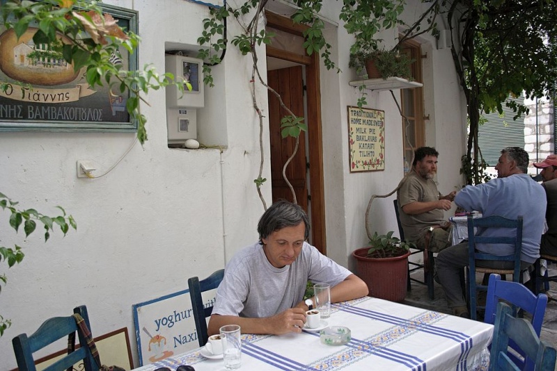 Soubor:Tavern in Chalkio, Naxos, 060594.jpg