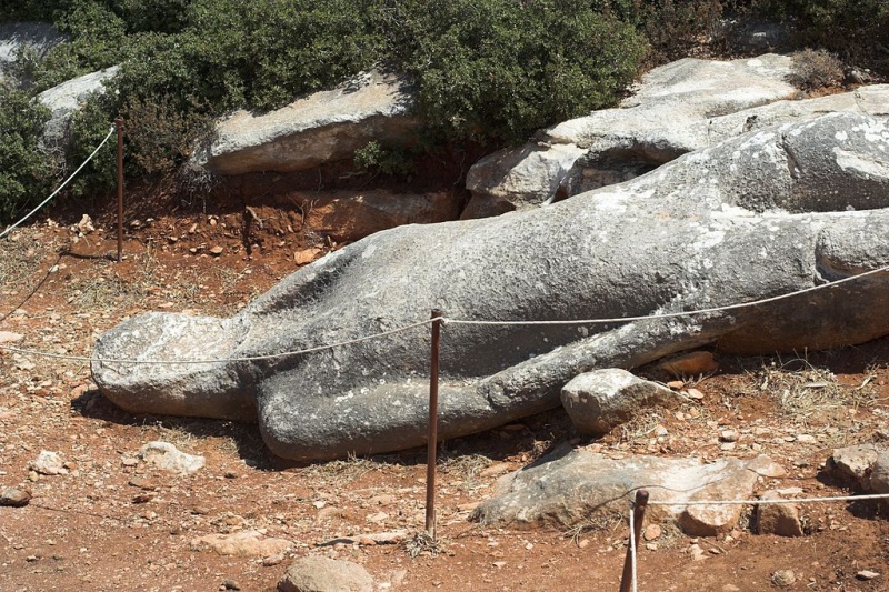 Soubor:Kouros of Faranga, Naxos, 570 BC, 118965.jpg