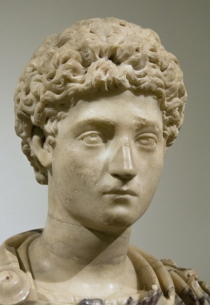 Soubor:Marcus Aurelius, detail of bust, Marble, after year 150 AD, Prague Kinsky, NM-H10 2348, 141218.jpg