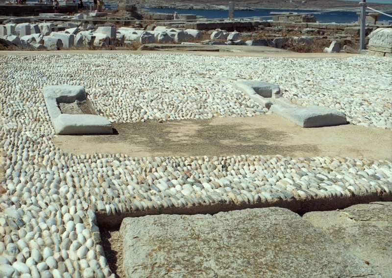 Soubor:Floor Ancient Delos Delo232.jpg