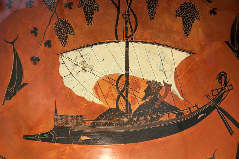 Soubor:Kylix Dionysus on a ship between dolphins 530 BC, Staatliche Antikensammlungen Munich 120637.jpg