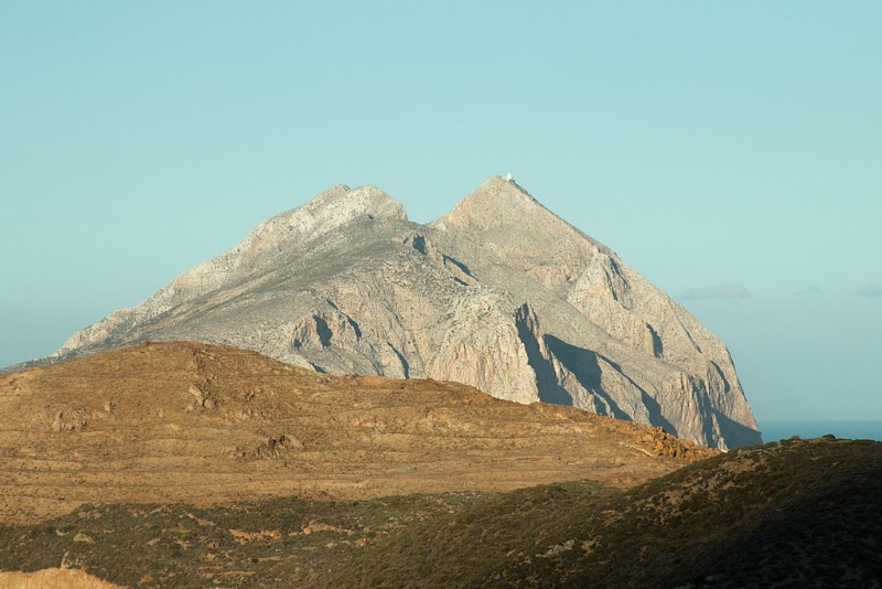 Soubor:1024px-Kalamos from Chora, Anafi, 176420.jpg