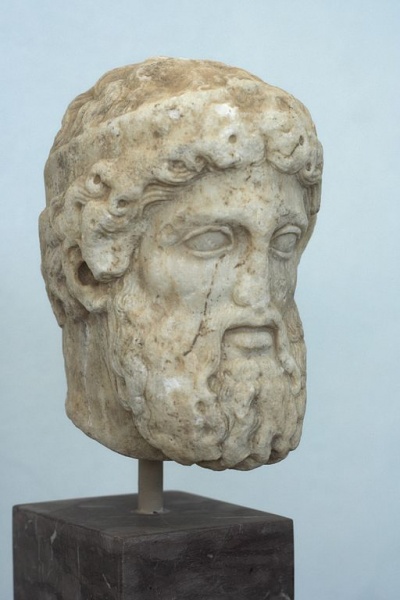 Soubor:Head Hermes hellenistic Museum Delos A6960 Zde102158.jpg