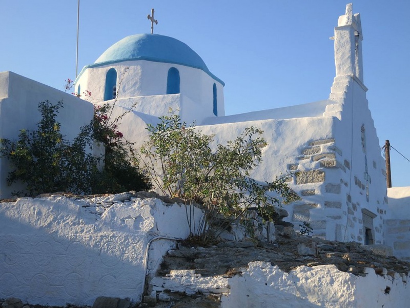 Soubor:Agios Konstantinos after repair, Parika, 13M1152.jpg