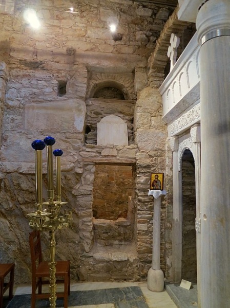 Soubor:Moni Fotodotis interior 6th to 12 AD 13M542.jpg
