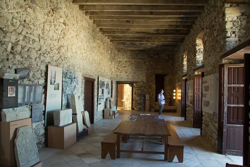 Soubor:Main Hall Byzantine Museum Naxos, 143766.jpg