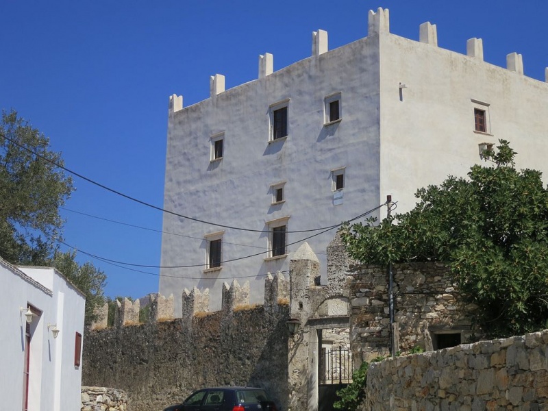 Soubor:Gratsia Venetian pyrgo Chalki Naxos 17th c, 13M420.jpg