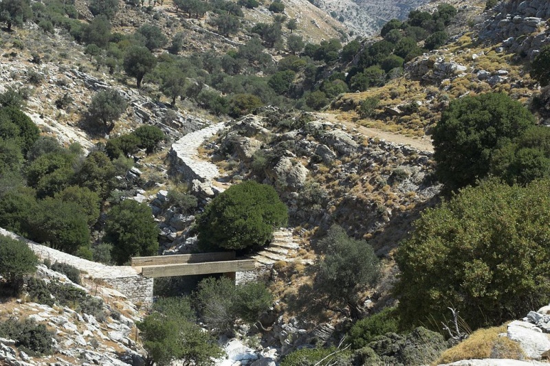 Soubor:Kalderimi to Agia Kyriaki, Naxos, 118989.jpg