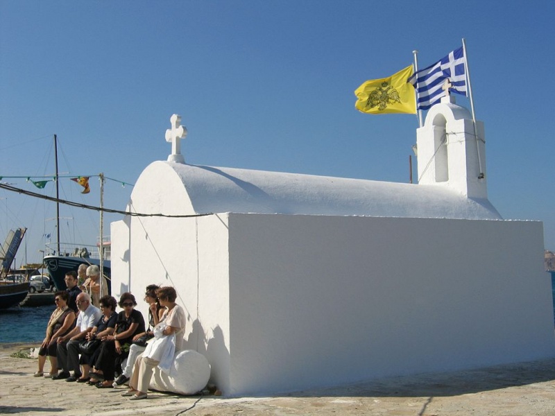 Soubor:Celebration of Limenaki, Panagia Myrtidiotissa, Naxos, 114847.jpg