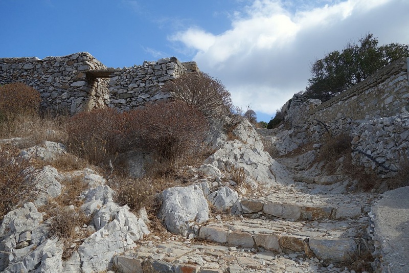 Soubor:From Lagada to Agios Theologos, Amorgos, 18M2222.jpg